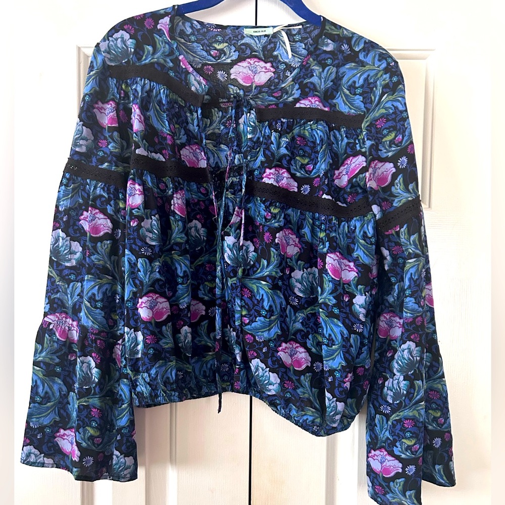 NWOT Kimchi Blue / Anthropologie bell sleeves cropped top